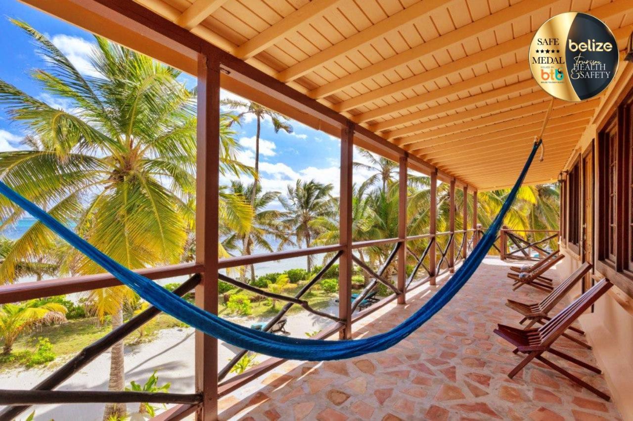 Portofino Beach Resort-An Authentic Island Escape! サン・ペドロ エクステリア 写真