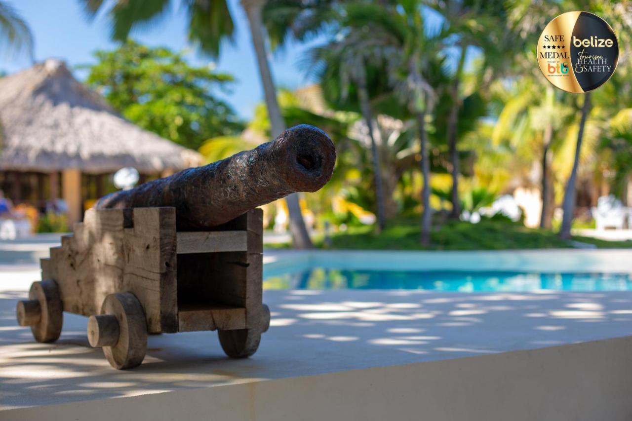 Portofino Beach Resort-An Authentic Island Escape! サン・ペドロ エクステリア 写真